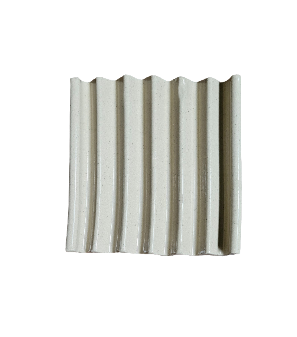 Square wavy soap dish