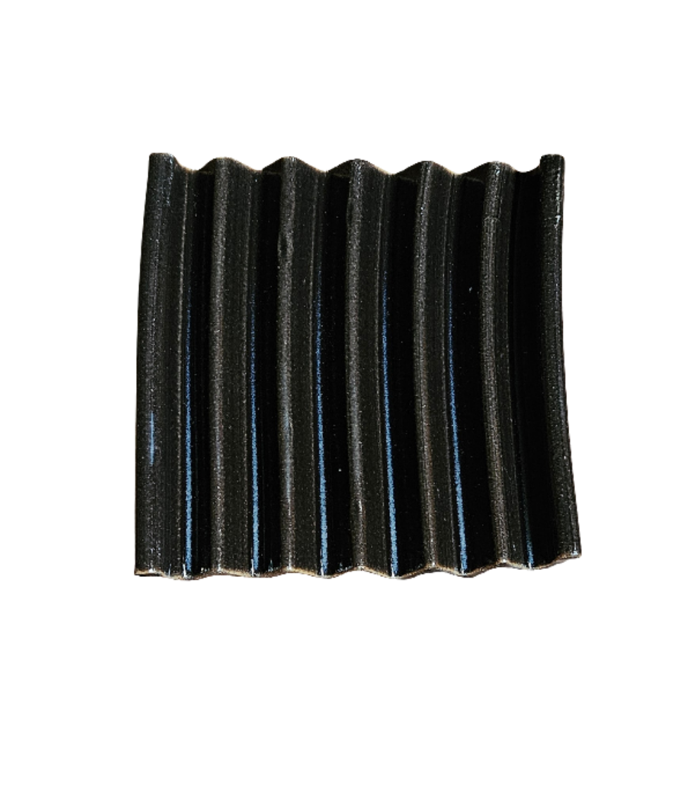 Square wavy soap dish