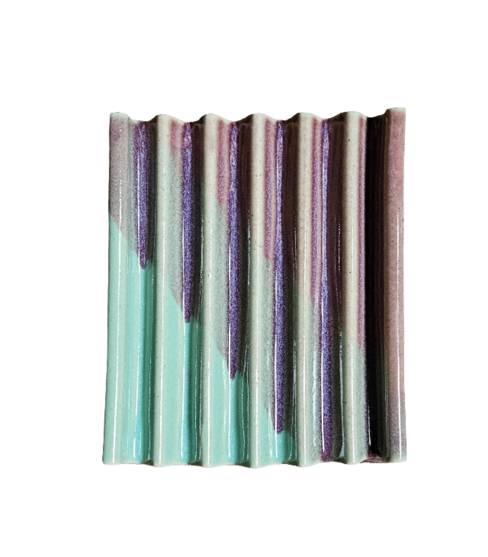 Square wavy soap dish