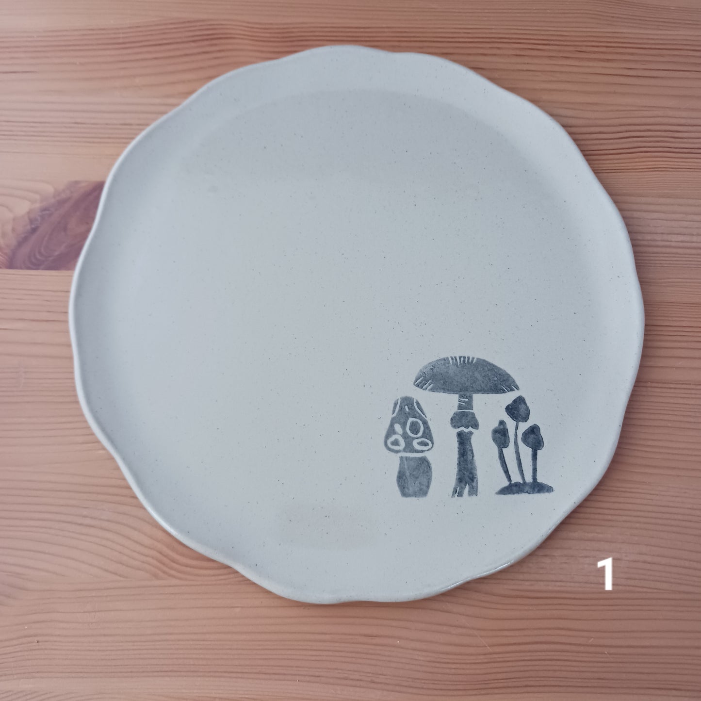 Mushroom plates